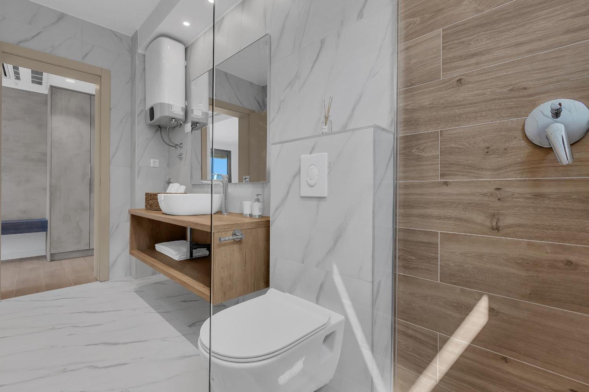 Beachfront Seashell Srzic Apartment Makarska
